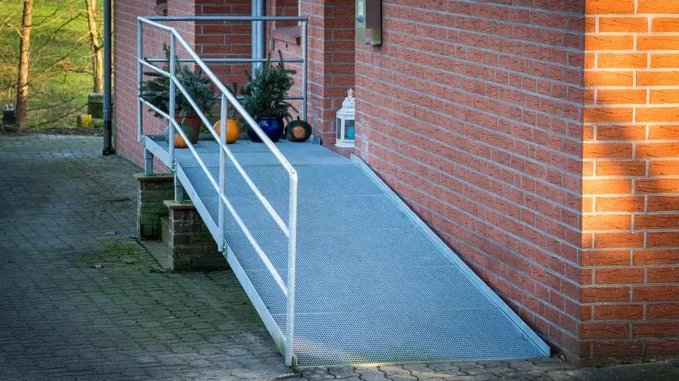 Rollstuhlrampe am Haus, Eingang Barrierefreies Bauen Bassum | Barrierefreies Wohnen