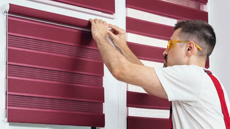 Innenbeschattung Stafstedt | Fachmann installiert Fensterjalousie Innenbeschattung Stafstedt | Fachmann installiert Fensterjalousie