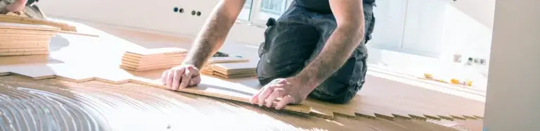 Bausanierung Husum | Parkett wird verlegt