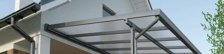 Terrassenüberdachung Dithmarschen | Terrassendach mit milchglasartigen Scheiben