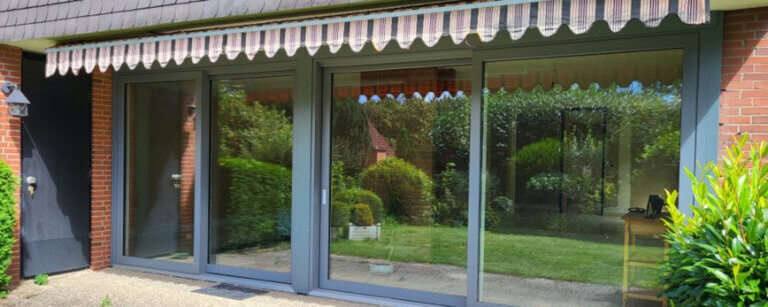 Ihr Fachmann rund um die Themen Fenster und Türen in Schieder-Schwalenberg, Steinheim und Blomberg | Hochwertige Fensterfront von der Tischlerei Reker