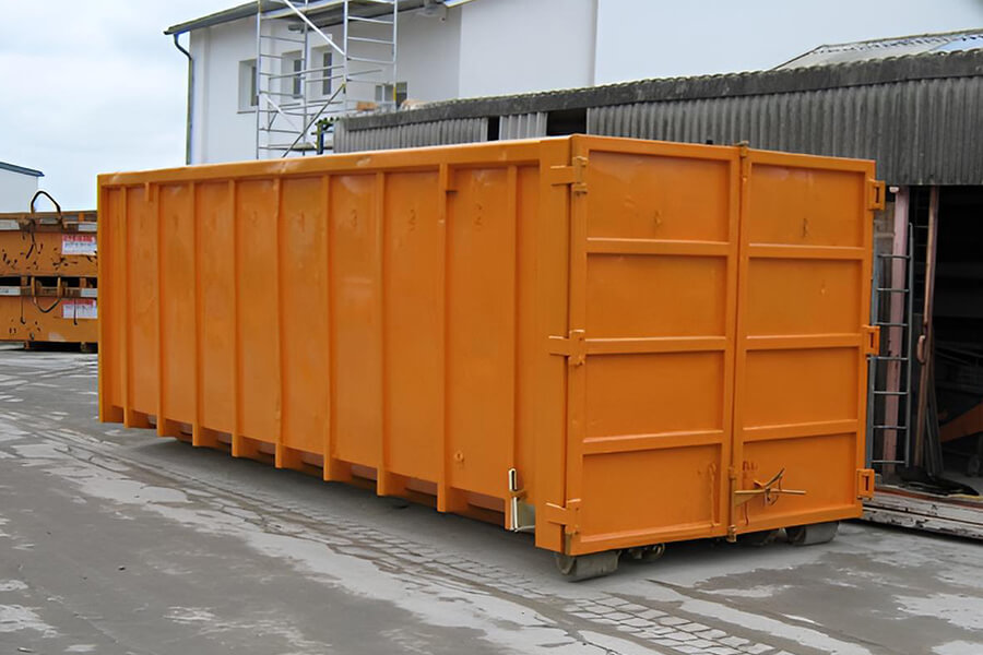 Containerdienst, Kies/Sand und Arbeitgeber mit Zukunft in Sarstedt | Ein mobiler Abrollcontainer der Schmidt Containerdienst GmbH