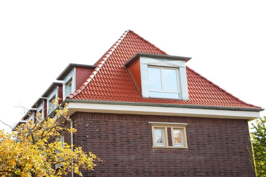 Dachsanierung Münster | Ein optisch hervorragend saniertes Dach mit neuen Ziegeln