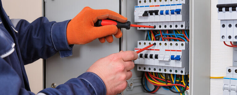 Elektriker Buxtehude | Präzise Installation und Wartung von Elektroanlagen gewährleistet Sicherheit und Funktionalität