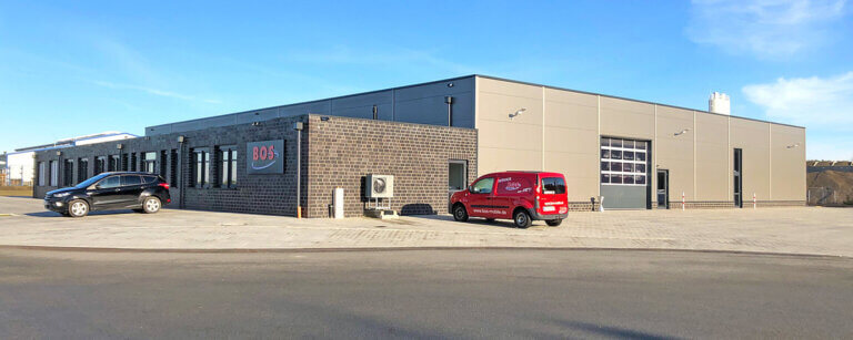 Architekturbüro Michael Becker | Betriebsgebäude für Nutzfahrzeugbau mit Bürotrakt, Werkhalle