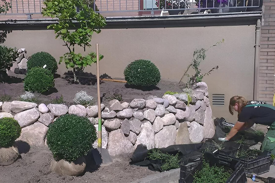 Garten- und Landschaftsbau Hamburg | Von der Planung bis zur Pflanzung: Schwormstedt verwandelt Außenflächen in grüne Oasen
