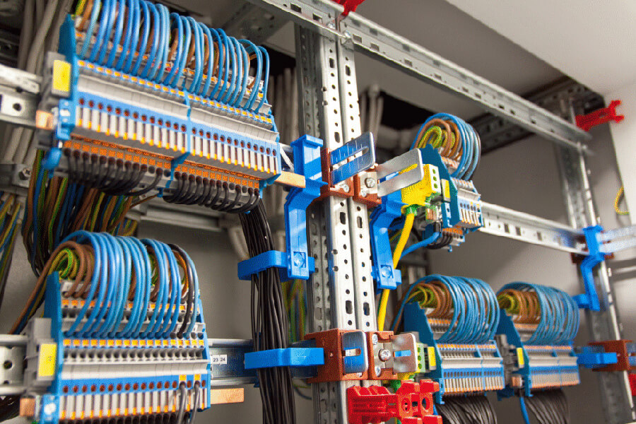 Elektriker Buxtehude | Unterverteilung durch Elektroanlagen Sass GmbH installiert