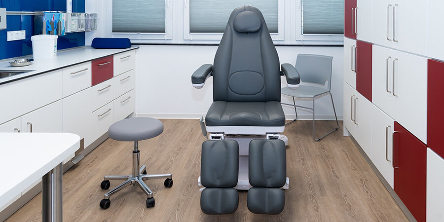 Diabetologie Osterholz-Scharmbeck | Behandlungsraum mit moderner Ausstattung der Diabetologie OHZ