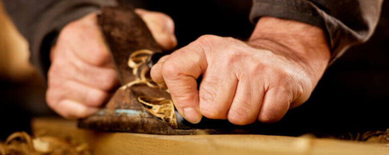 Lokale Empfehlung im Harz Tischlerei-Meisterbetrieb Klaus Heberle | Professionalle Hobelarbeiten an Holz