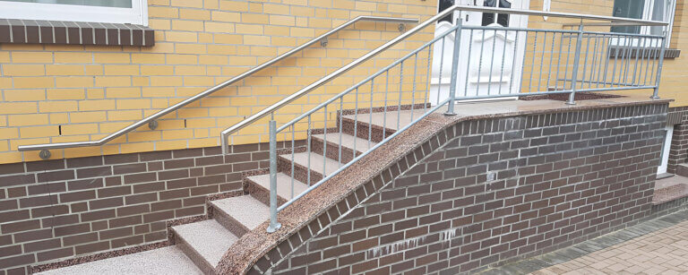 Steinmetz Rotenburg | Professionelle Außentreppe von Naturstein Lehnberg - Urgestein Kusper