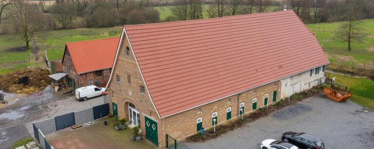 Dachsanierung Werne | Dachsanierung eines alten Hauses mit Stallung