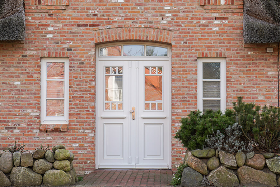 Lokale Empfehlung im Harz Tischlerei-Meisterbetrieb Klaus Heberle | Haustüren nach Maß sorgen für Sicherheit und einen einladenden ersten Eindruck