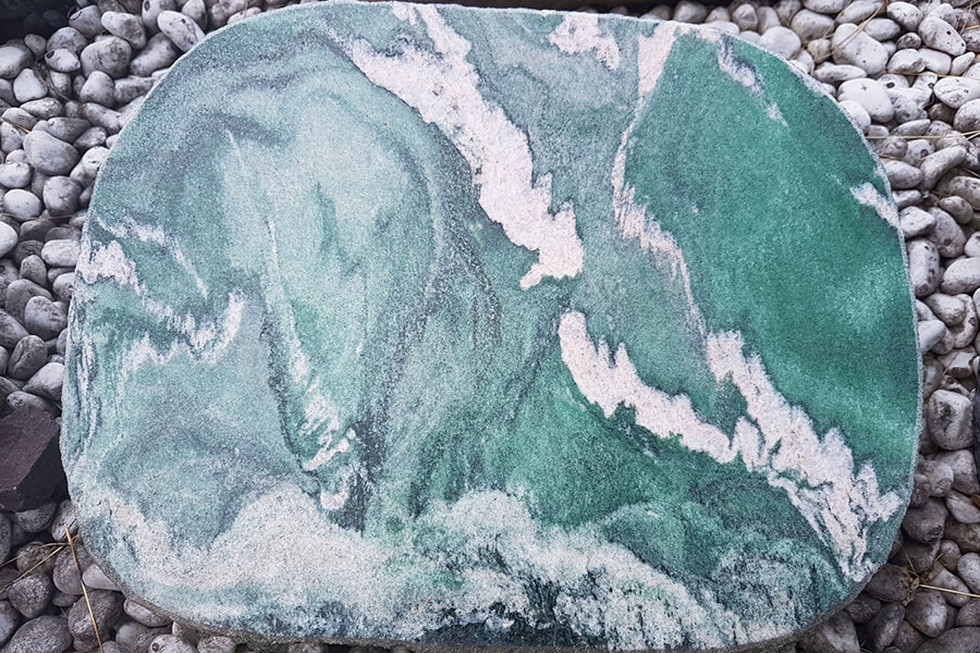 Steinmetz Rotenburg | Individuelle Grabkissen von Naturstein Lehnberg - Urgestein Kusper