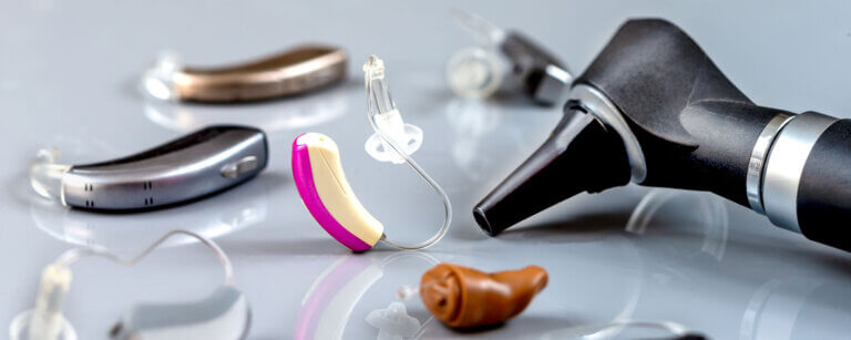 Hörgeräte Wilhelmshaven | Auswahl verschiedener Hörgeräte