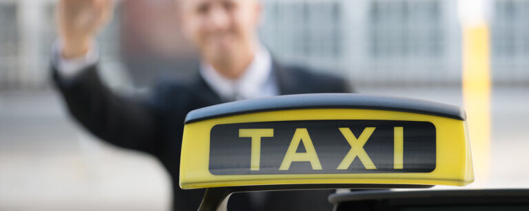 Taxi- und Krankenfahrten Zeven | Verlässlicher Taxiruf in Zeven – schnelle und unkomplizierte Abholung für Fahrten im Landkreis Rotenburg (Wümme)