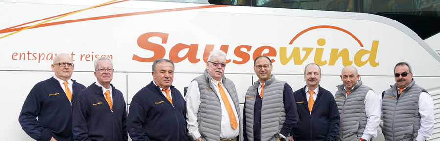 Die Fahrer der Sausewind Reisen GmbH