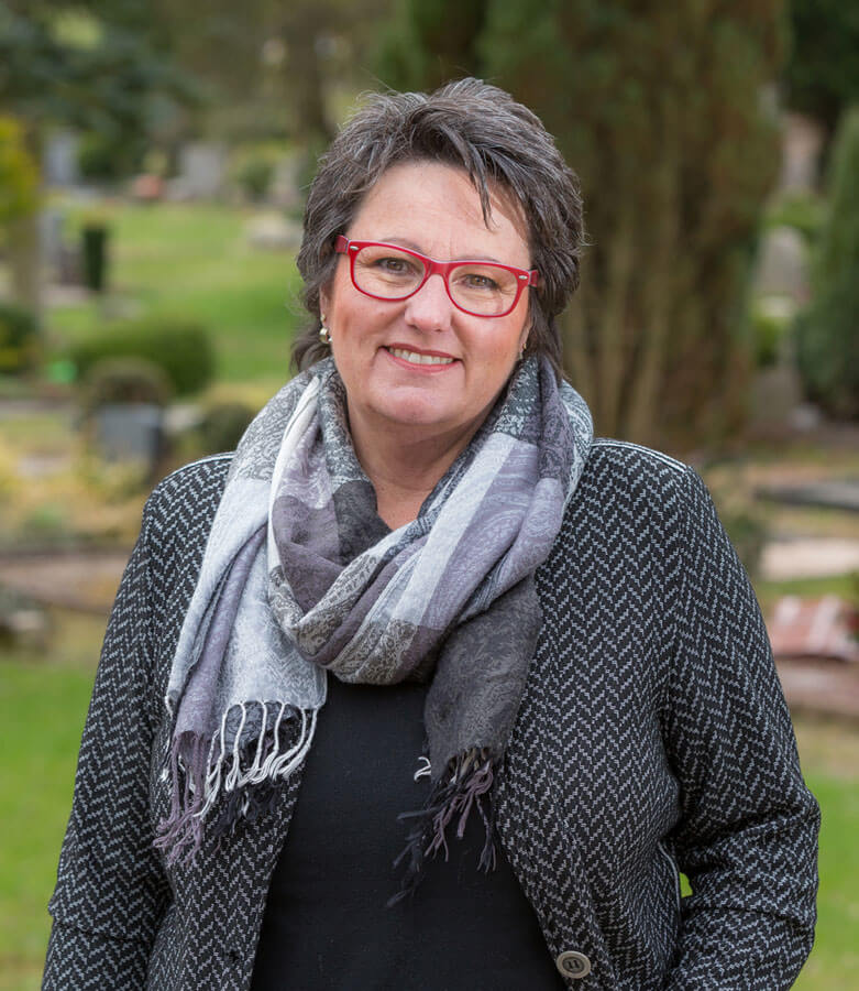 Bestattungsvorsorge Südharz - Niehus Bestattungen | Inhaberin Sabine Ciossek-Dreymann von Niehus Bestattungen