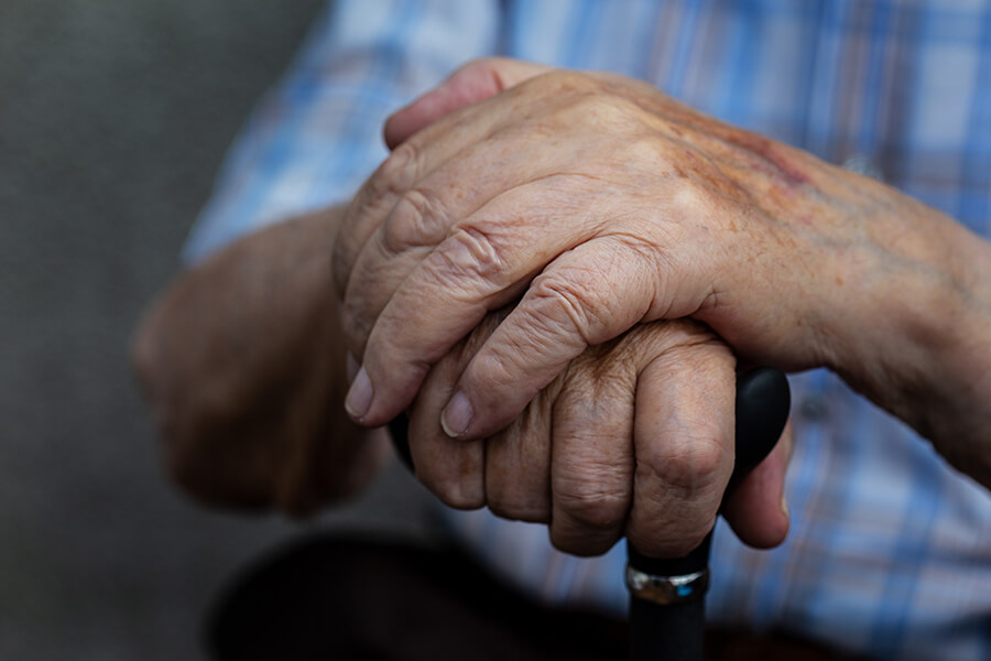 Bestattungsvorsorge für Elmshorn und Umgebung | Bestattungsvorsorgevertrag abschließen mit Bodo Dobbratz Bestattungen