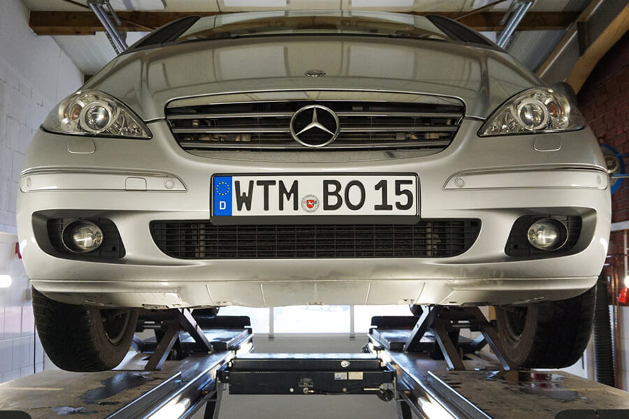 Bremsenservice Wittmund | Fachgerechte Wartung der Bremsanlage durch das geschulte Personal des Reifencenters Hofdmann. Präzise Arbeit für optimale Fahrsicherheit