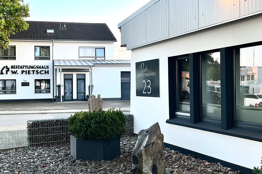 Bestattungen Osnabrück | Das Bestattungshaus Pietsch am Großen Fledderweg in Osnabrück