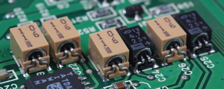 Leiterplattenbestücker Osnabrück | Präzise bestückte Leiterplatten aus der Fertigung der VTS-Elektronik GmbH in Fürstenau bei Osnabrück