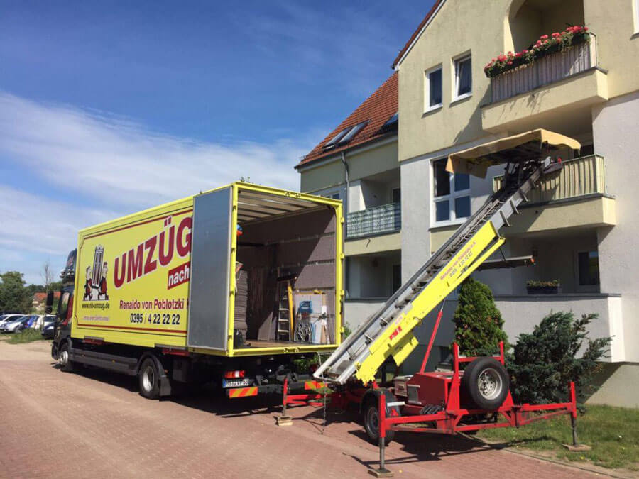 Bestes Umzugsunternehmen Neubrandenburg | Ob Erdgeschoss oder Dachwohnung – mit der passenden Ausrüstung von Umzüge nach Maß wird jeder Umzug effizient und stressfrei abgewickelt.