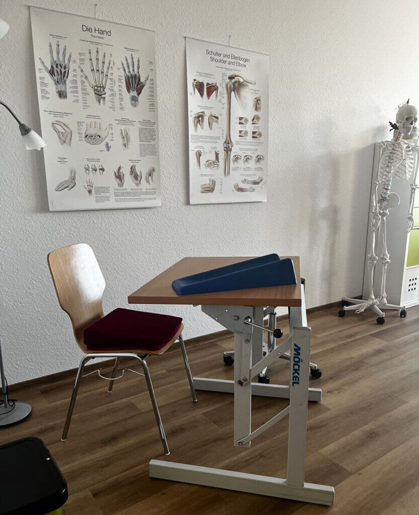Handtherapie Ammerland | Der moderne Therapieraum der Ergotherapie Hedemann in Westerstede bietet den passenden Rahmen für eine fundierte Handtherapie