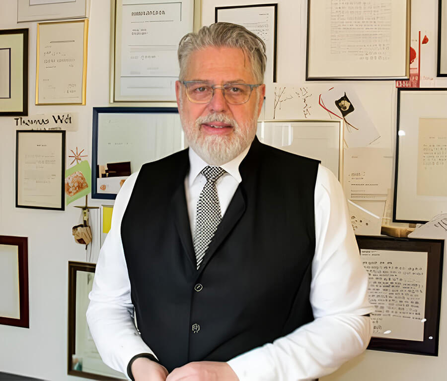 Bestattungsvorsorge Meppen | Thomas Welt führt das Familienunternehmen Bestattungen Welt & Sohn seit 1996 in Meppen