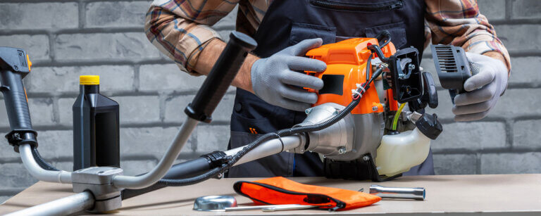 Gartengeräte Reparatur Klappholz und Schleswig | Fachgerechte Reparatur von Motorsensen und Freischneidern bei Motoren Service Schade in Klappholz