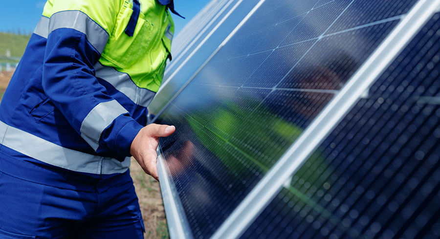 Elektroinstallation in Nienburg (Weser) | Photovoltaik vom Elektrofachbetrieb: Elektro-Hauke plant und installiert PV-Anlagen im Landkreis Nienburg in Zusammenarbeit mit erfahrenen Fachpartnern