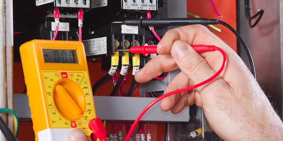 Elektriker Dänischenhagen | Präzise Messtechnik und normgerechte Prüfung durch das Team von Elektro Lorenzen