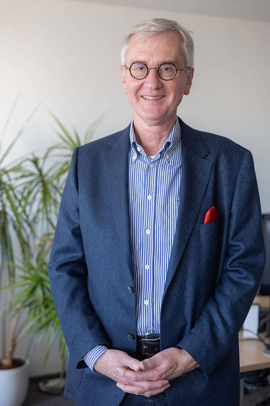 Frank Bielefeld Wirtschaftsprüfer | Steuerberater in Garbsen | Mit langjähriger Erfahrung als Wirtschaftsprüfer und Steuerberater begleitet Frank Bielefeld seine Mandanten kompetent durch komplexe steuerliche und wirtschaftliche Fragestellungen