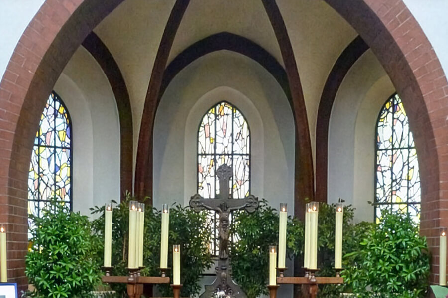 Beerdigungen Friedhofskapelle Garbsen | Fehrensen-Bestattungen